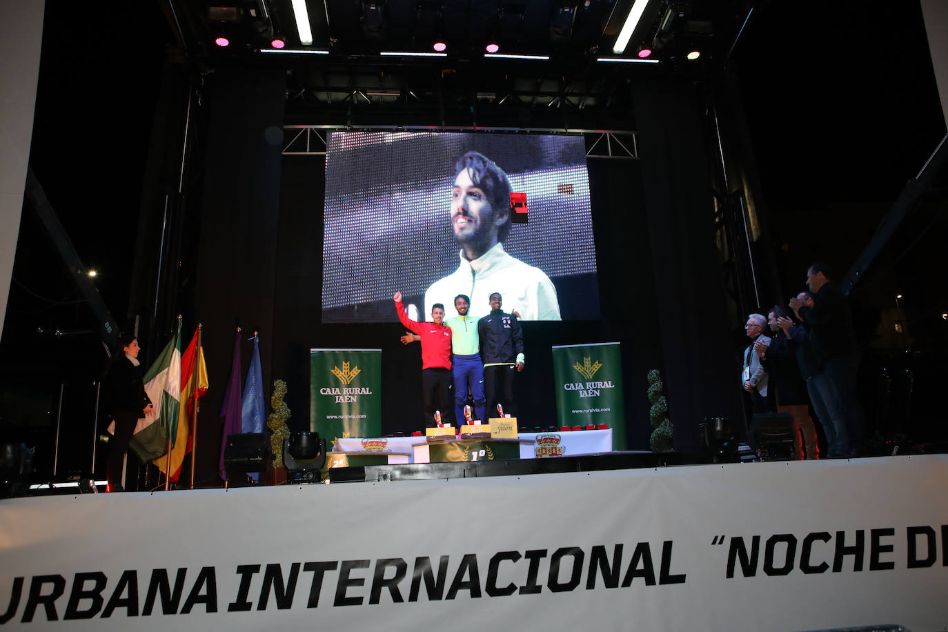 Gran ambiente en la carrera de San Antón de Jaén