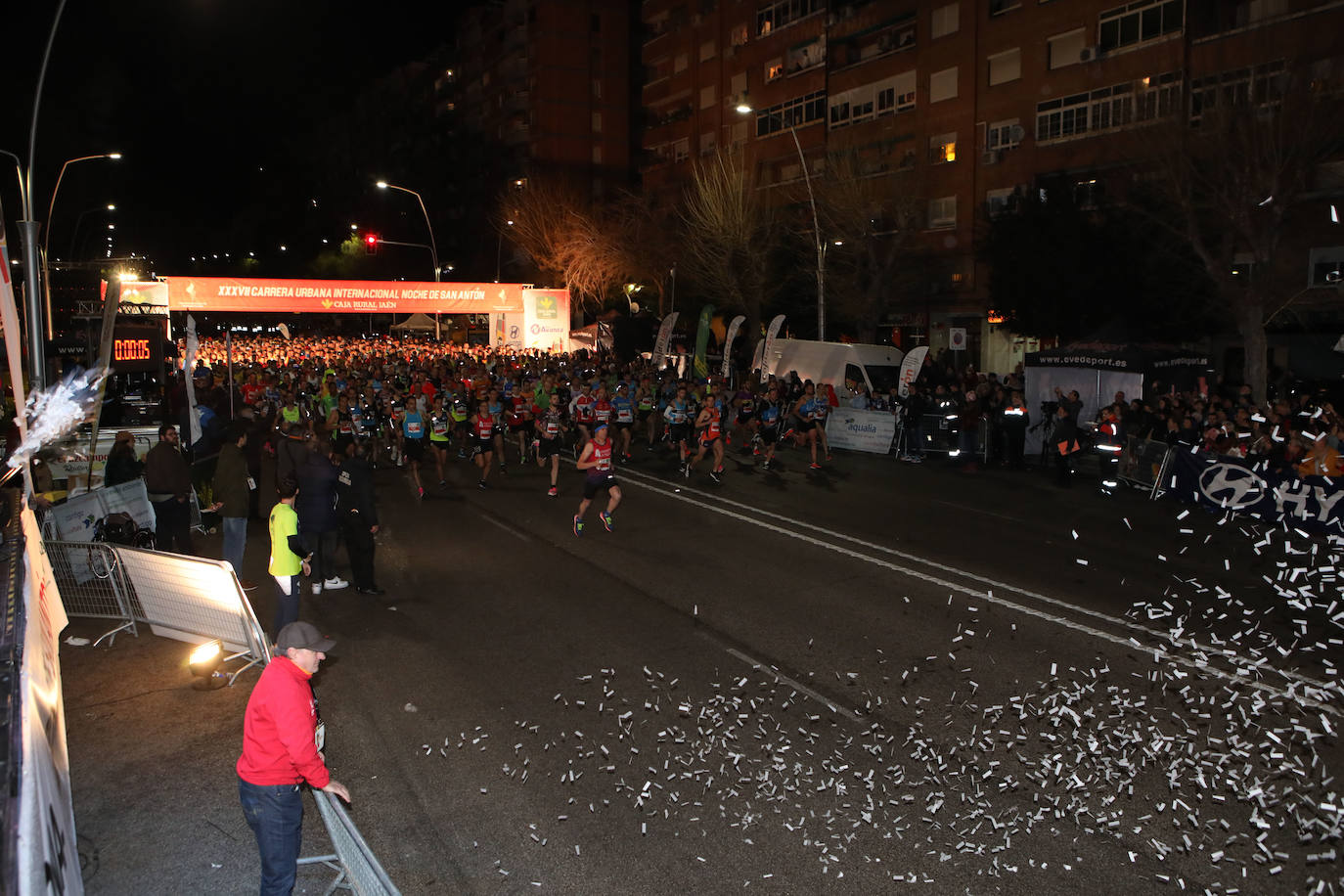 Gran ambiente en la carrera de San Antón de Jaén