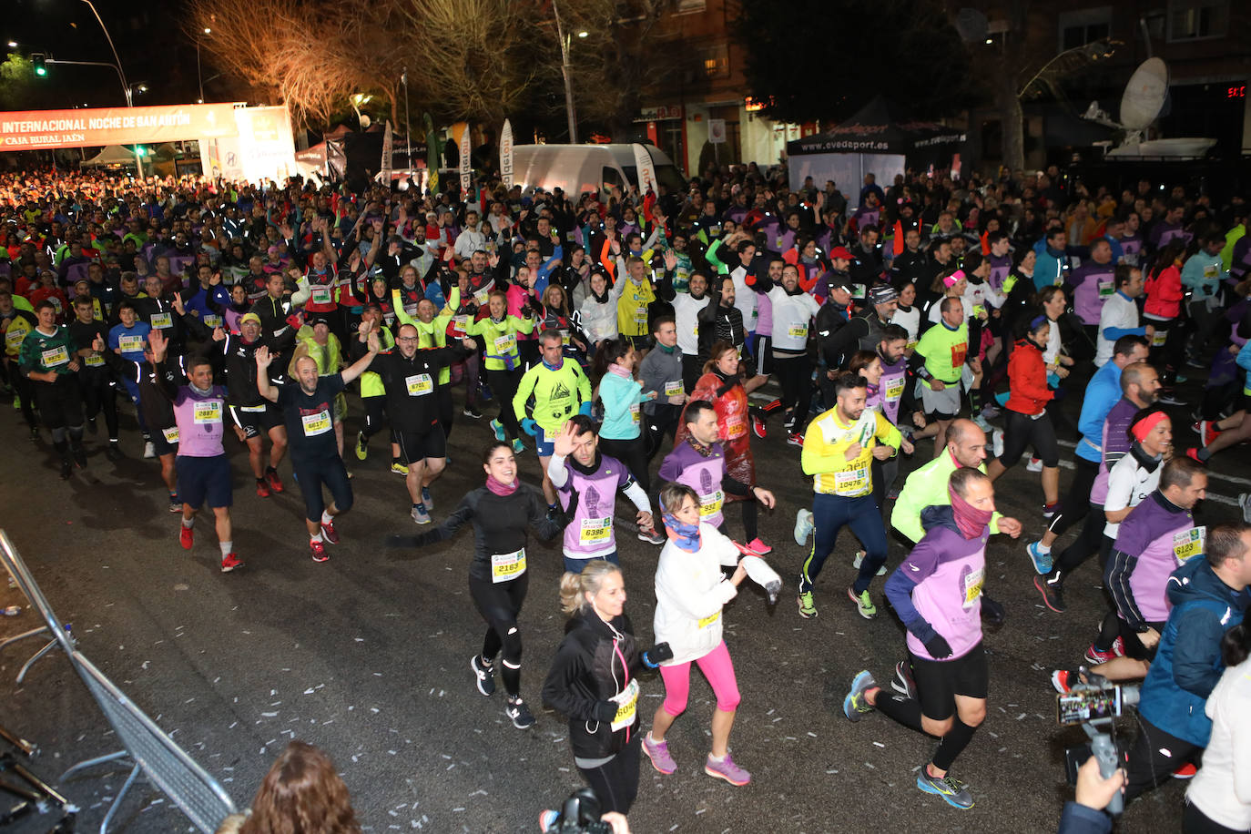 Gran ambiente en la carrera de San Antón de Jaén
