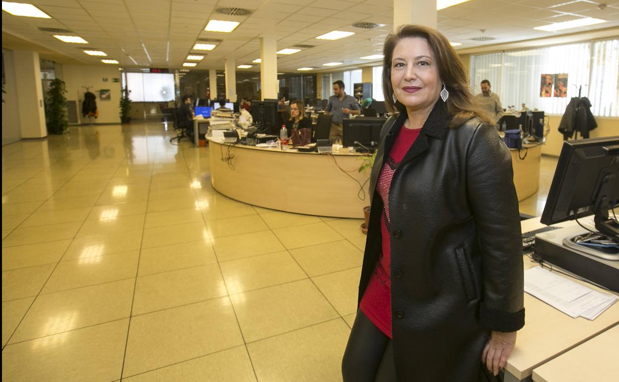 La consejera Carmen Crespo en la redacción de IDEAL.