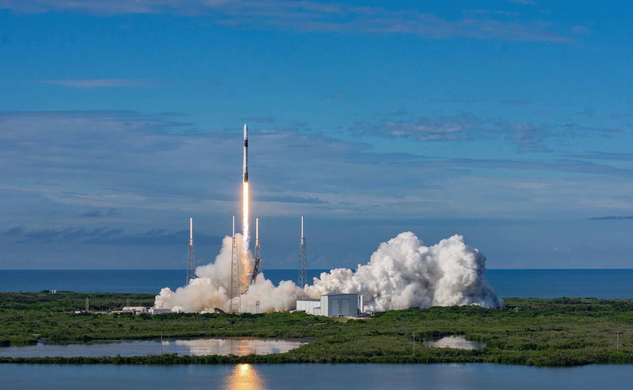 Space X, cohete lanzador de la firma de Elon Musk