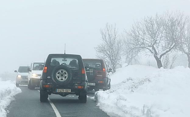 Imagen. El camino a Gor, repleto de nieve. 