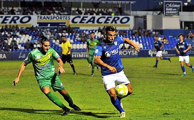 Chendo Alarcón es la punta de lanza del Linares en las últimas dos temporadas.