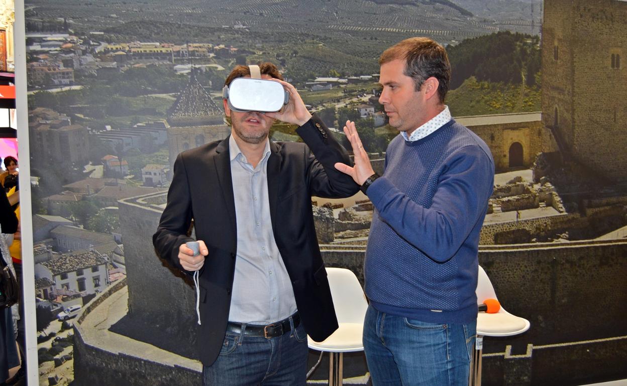 Los visitantes pudieron ver el pueblo en realidad virtual.