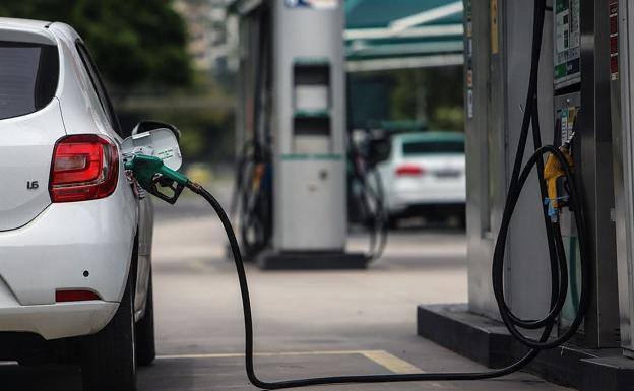 Tráfico | Los planes del Gobierno para la gasolina y el diésel: ¿cuánto va a costarte repostar desde ahora?