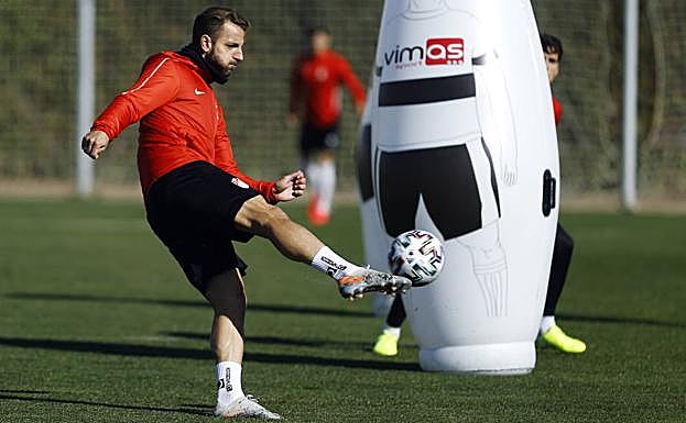 Roberto Soldado en uno de los últimos entrenamientos. 