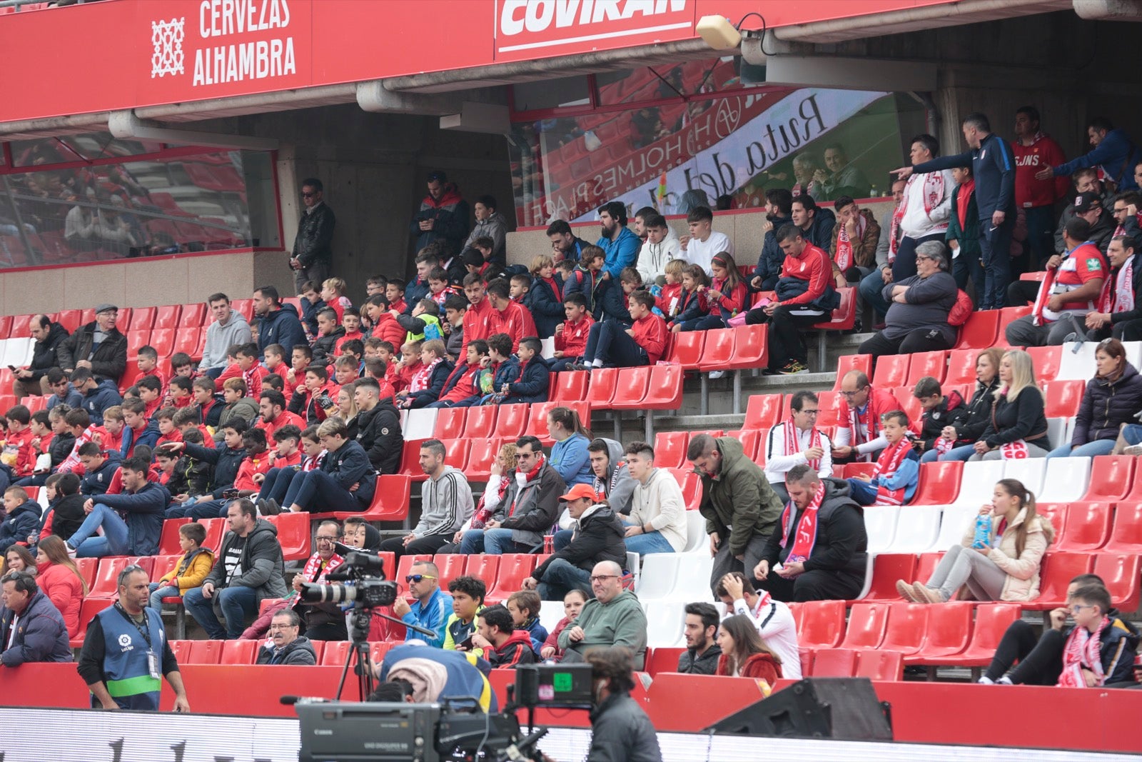 ¿Has estado en el choque de este mediodía en el campo del Zaidín? Aquí te puedes buscar