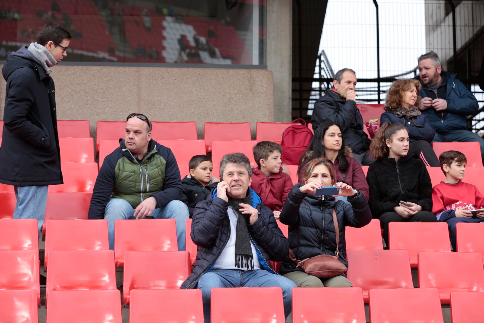 ¿Has estado en el choque de este mediodía en el campo del Zaidín? Aquí te puedes buscar
