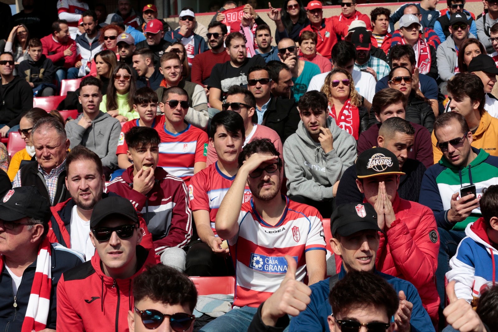 ¿Has estado en el choque de este mediodía en el campo del Zaidín? Aquí te puedes buscar