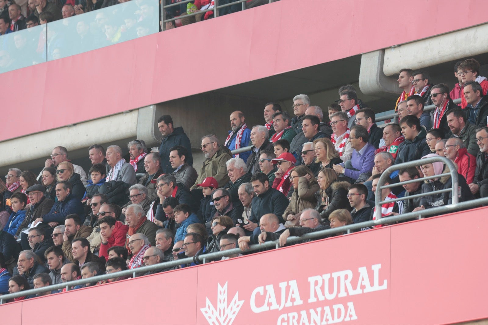 ¿Has estado en el choque de este mediodía en el campo del Zaidín? Aquí te puedes buscar