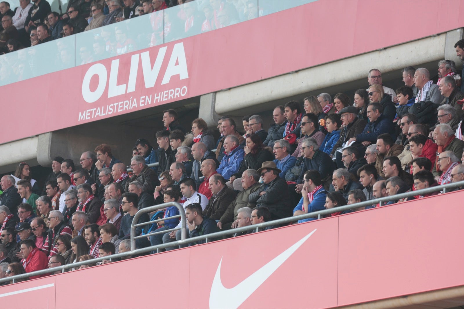 ¿Has estado en el choque de este mediodía en el campo del Zaidín? Aquí te puedes buscar