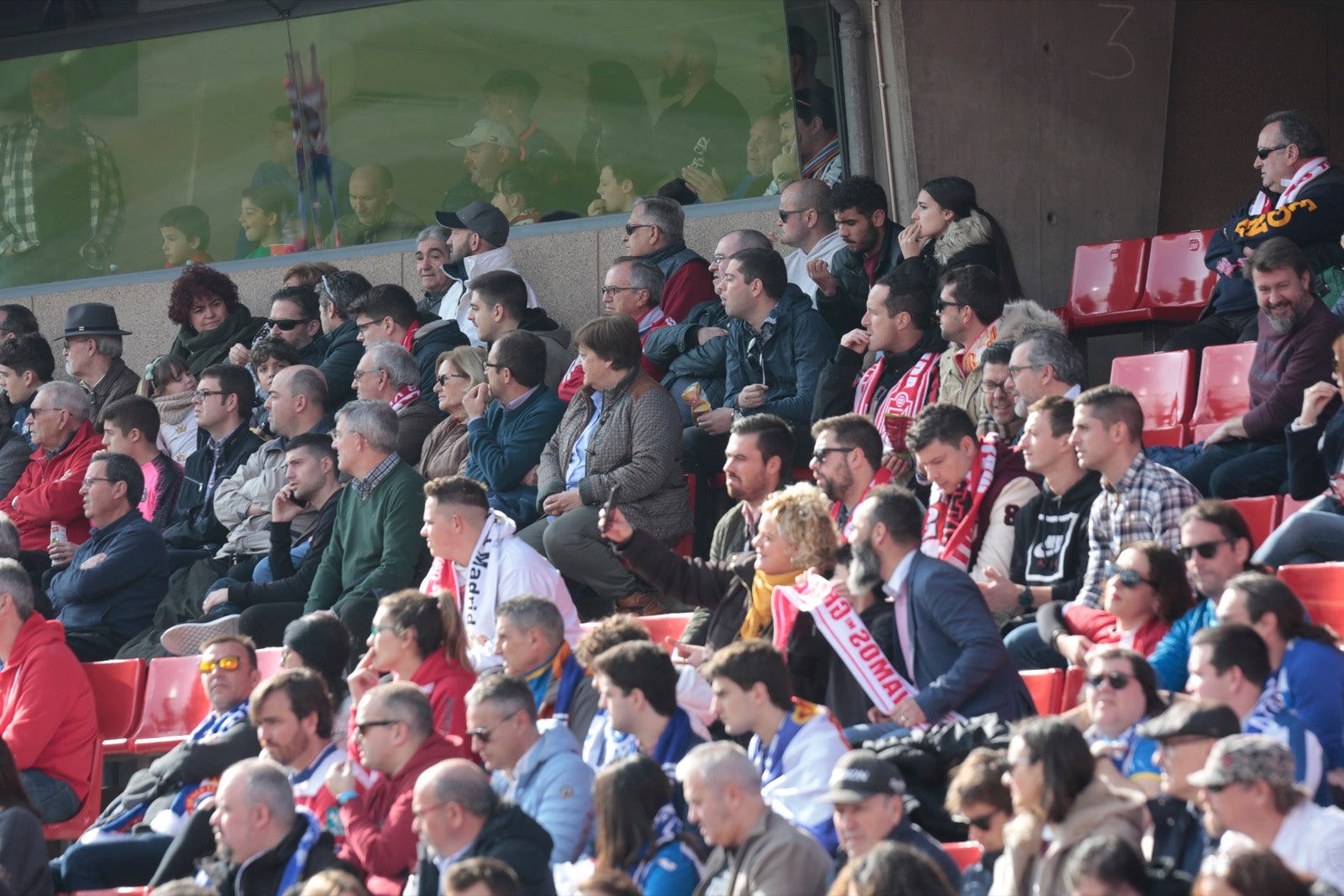 ¿Has estado en el choque de este mediodía en el campo del Zaidín? Aquí te puedes buscar