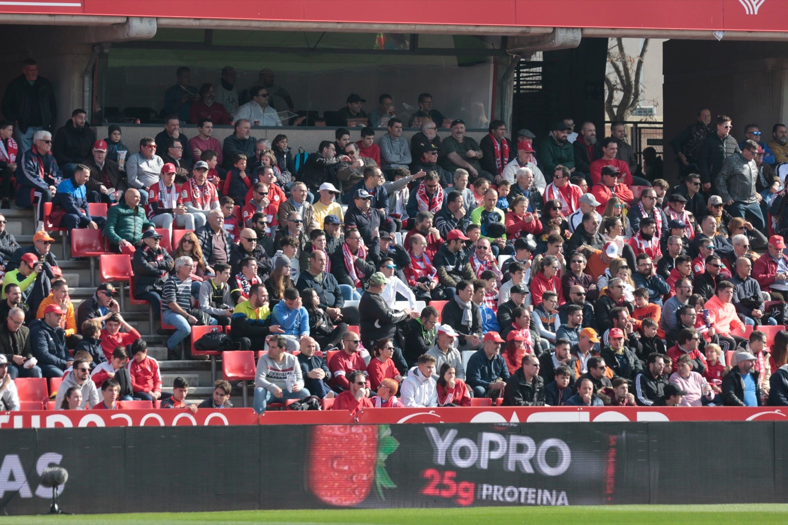 ¿Has estado en el choque de este mediodía en el campo del Zaidín? Aquí te puedes buscar