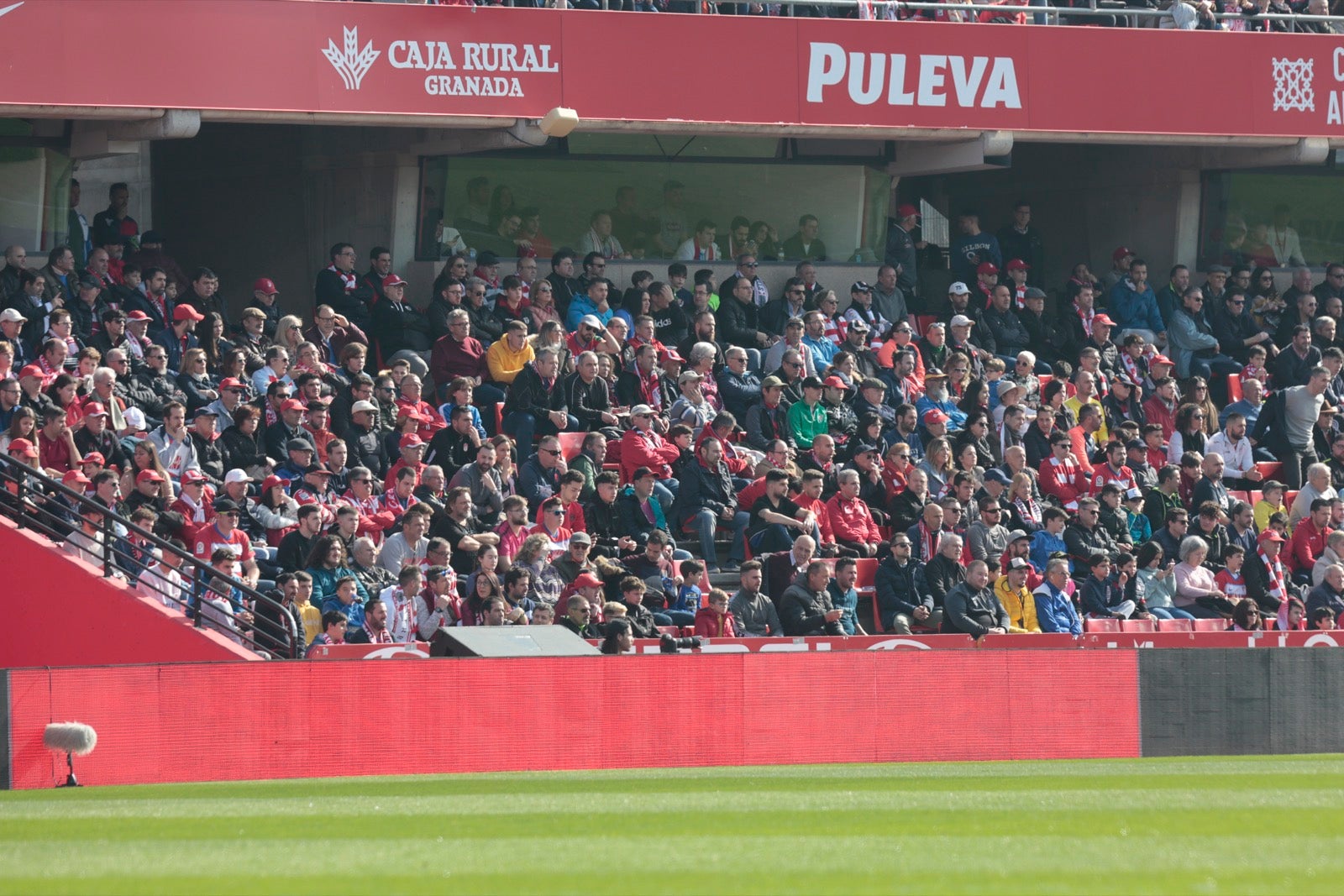 ¿Has estado en el choque de este mediodía en el campo del Zaidín? Aquí te puedes buscar