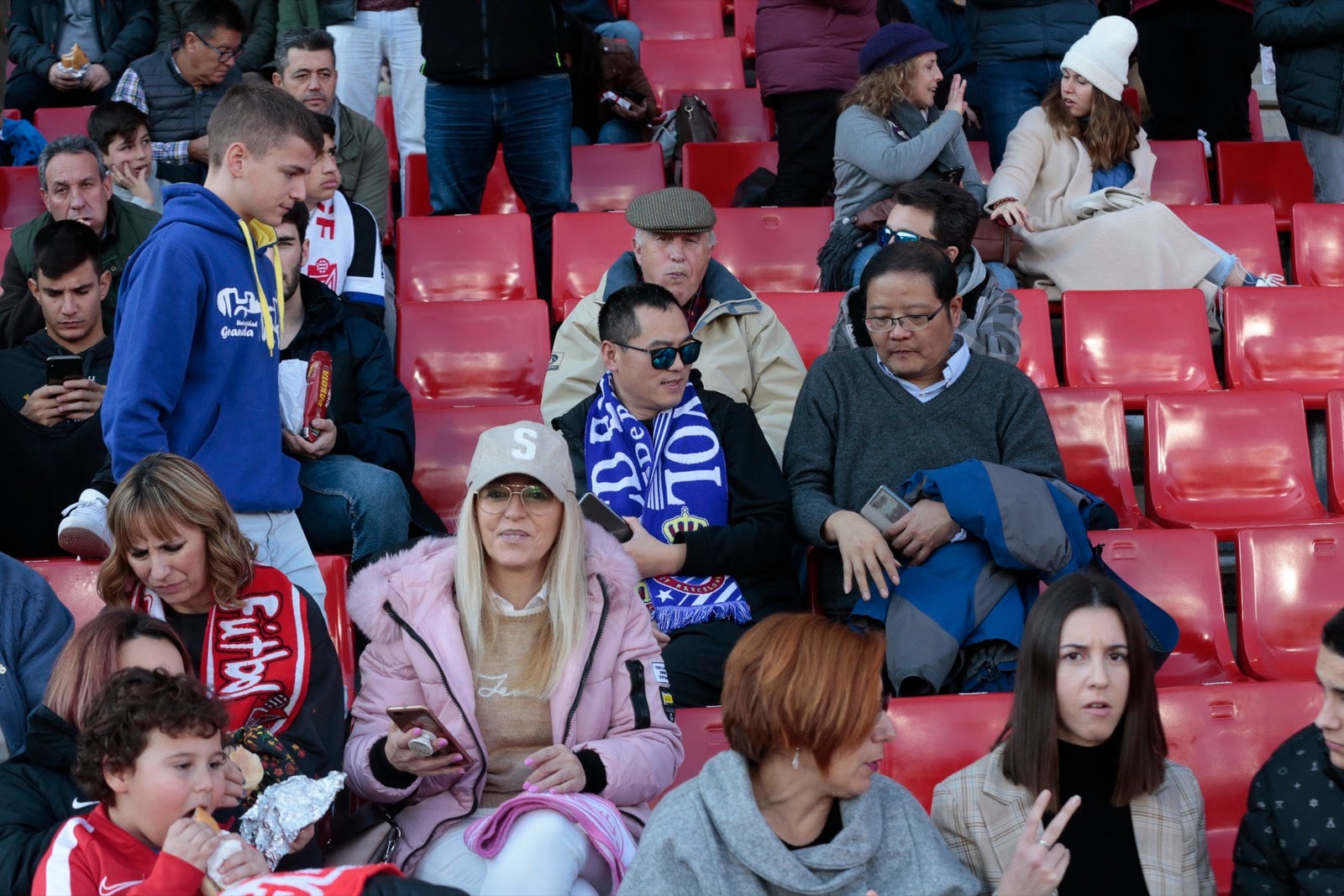 ¿Has estado en el choque de este mediodía en el campo del Zaidín? Aquí te puedes buscar