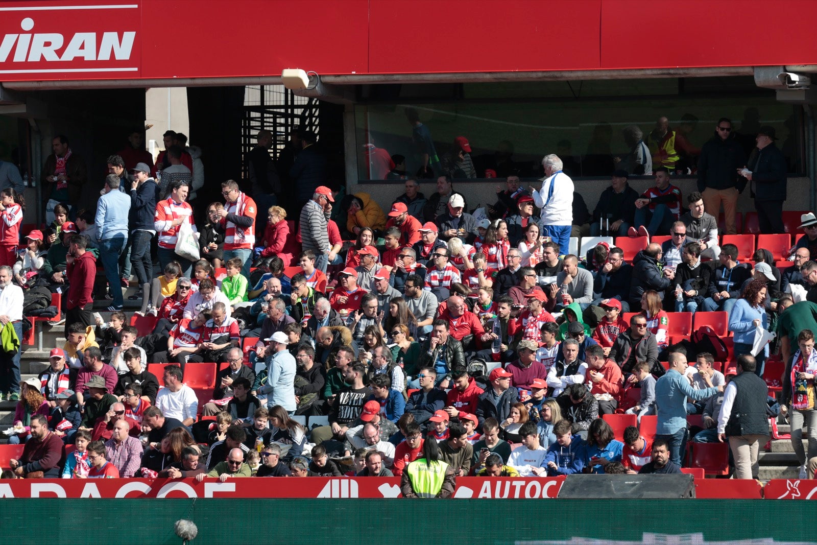 ¿Has estado en el choque de este mediodía en el campo del Zaidín? Aquí te puedes buscar