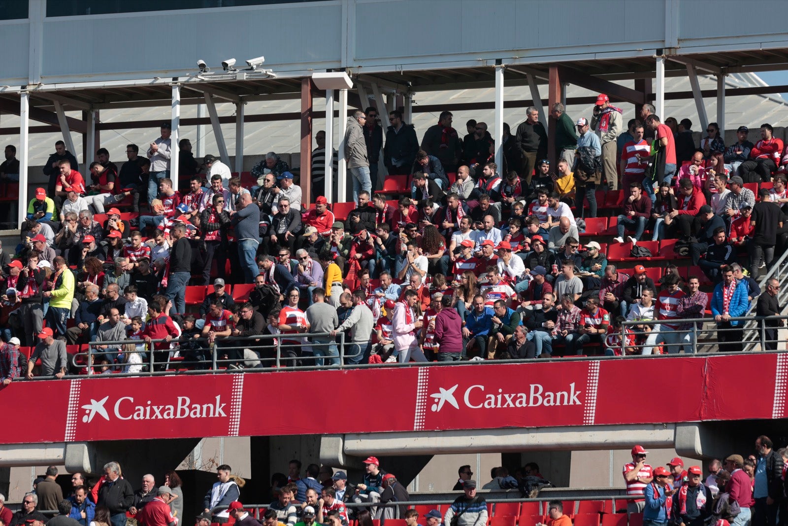 ¿Has estado en el choque de este mediodía en el campo del Zaidín? Aquí te puedes buscar