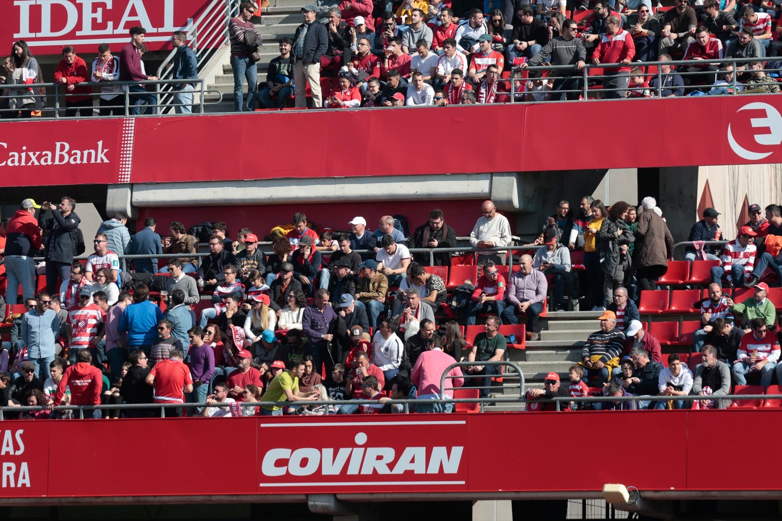 ¿Has estado en el choque de este mediodía en el campo del Zaidín? Aquí te puedes buscar