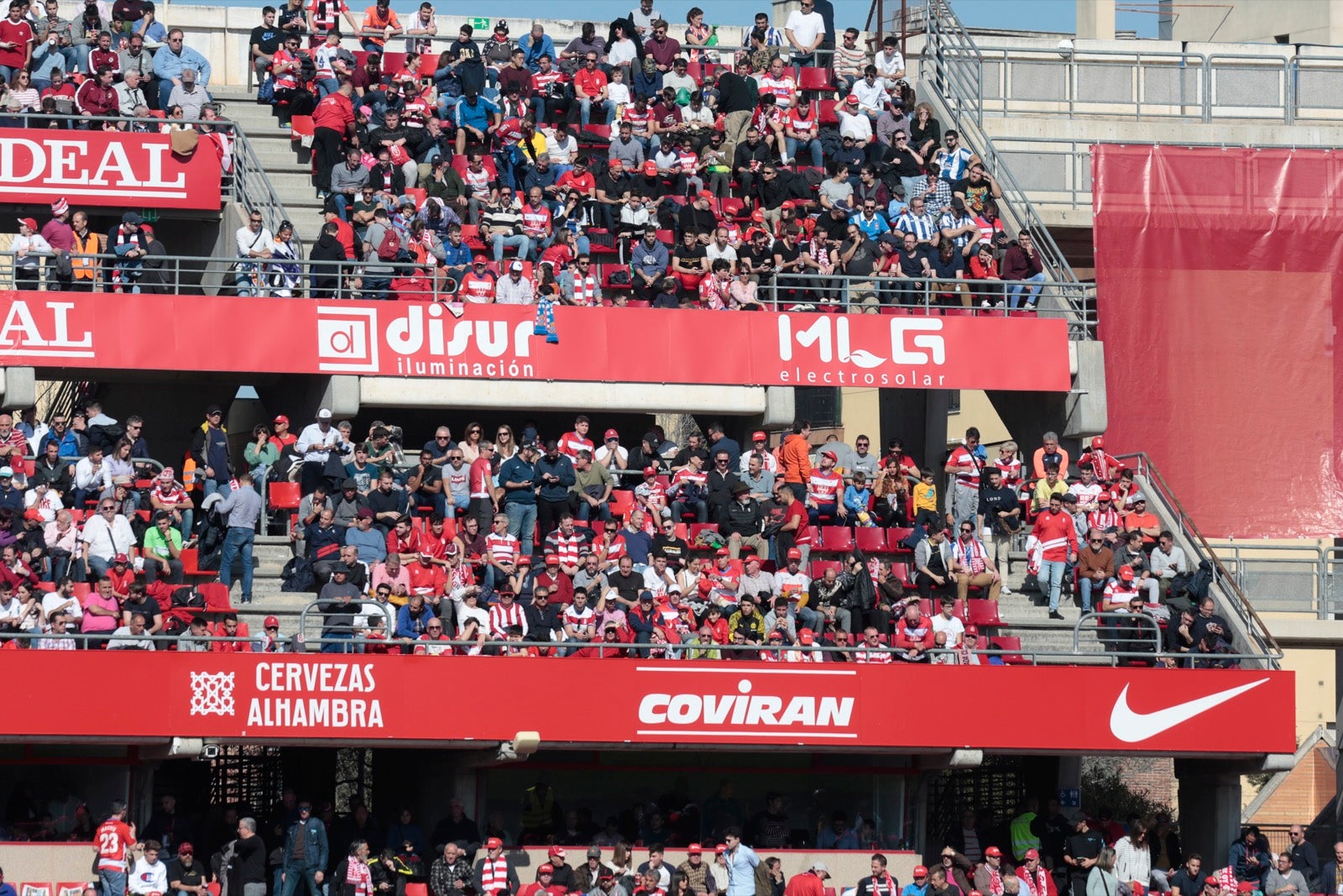 ¿Has estado en el choque de este mediodía en el campo del Zaidín? Aquí te puedes buscar
