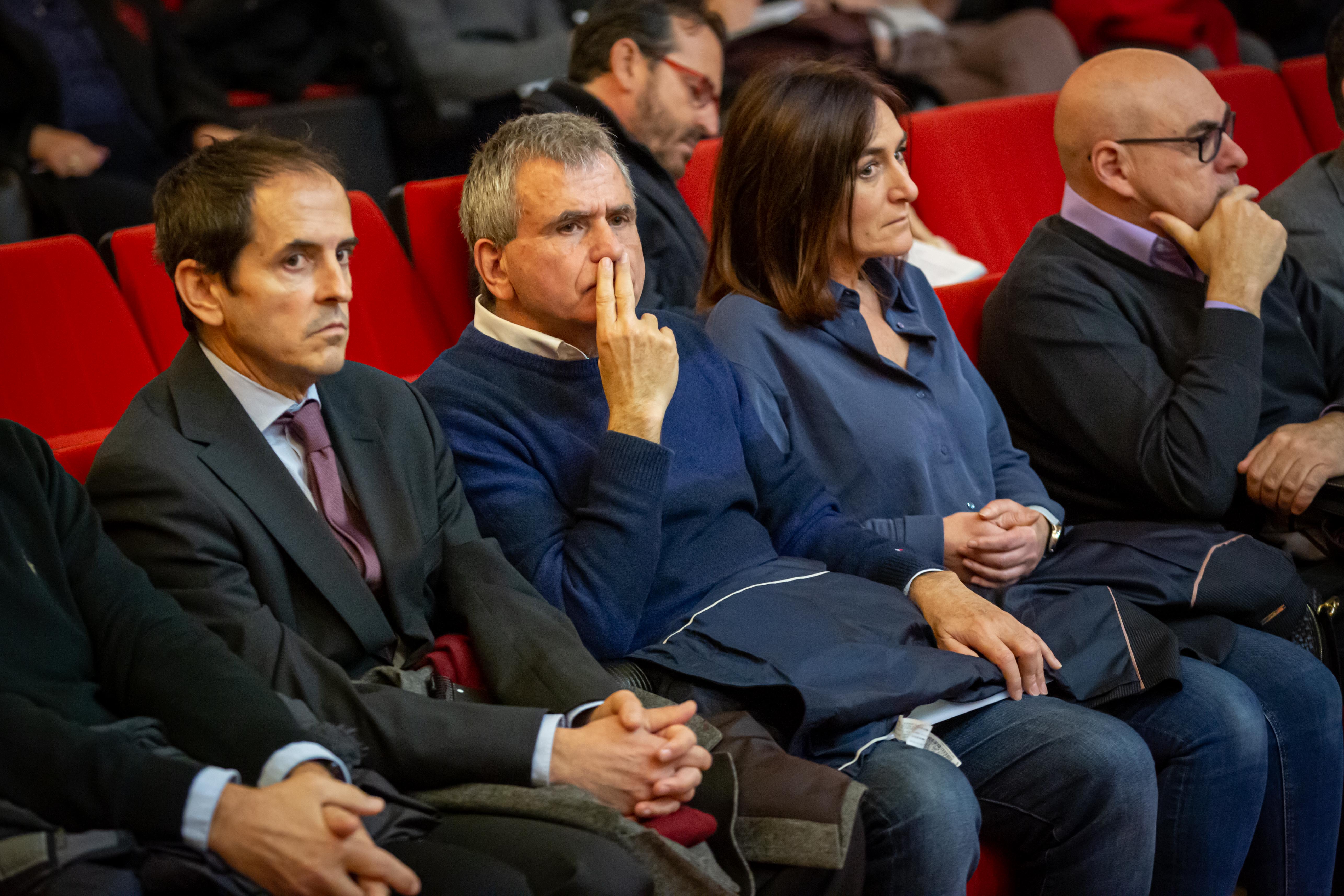 José Torres Hurtado, junto a varios de los concejales de su etapa en el gobierno municipal, a su llegada a La Caleta