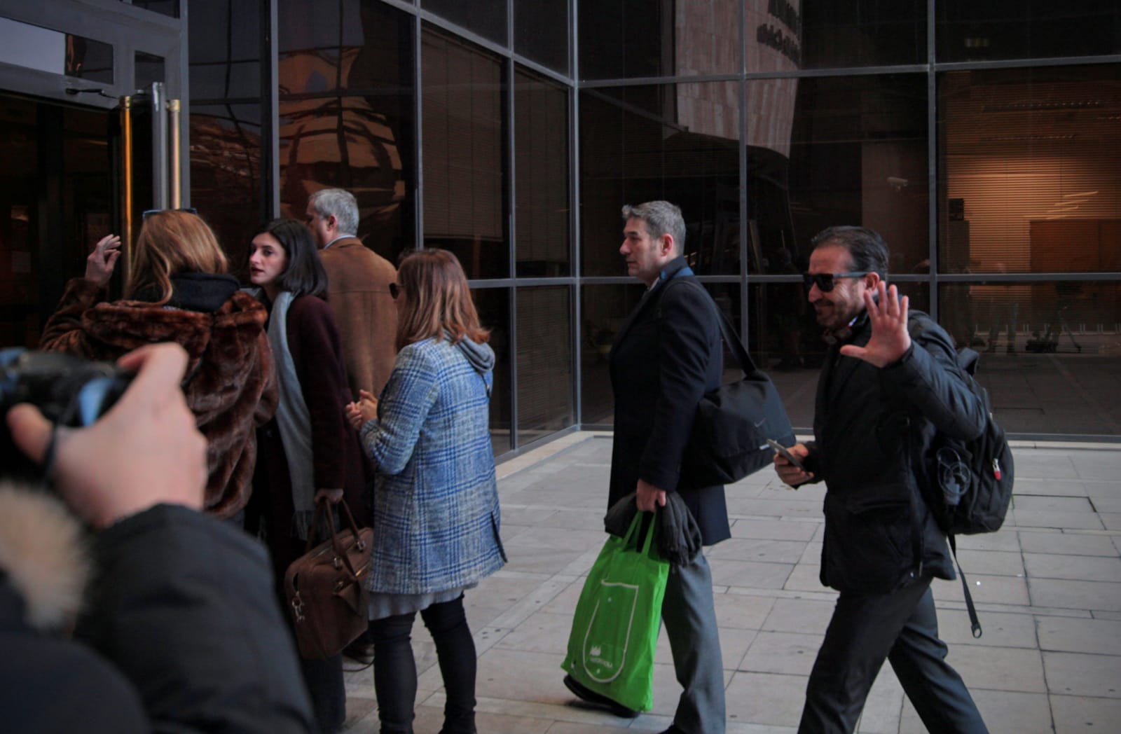 José Torres Hurtado, junto a varios de los concejales de su etapa en el gobierno municipal, a su llegada a La Caleta