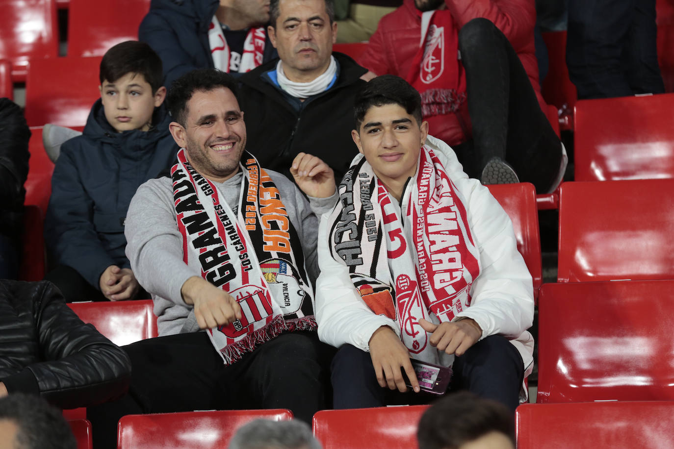 ¿Has estado en el partido entre Granada y Valencia? Aquí te puedes ver en tu localidad