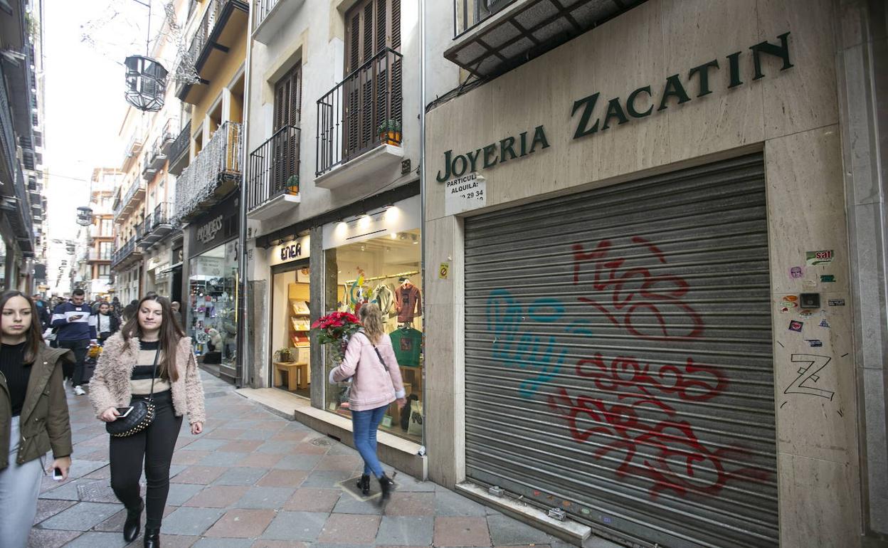 La solución de Granada para luchar contra el cierre de comercios tradicionales