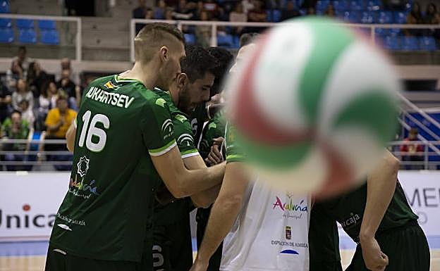 Unicaja Costa de Almería se centra en jugar como equipo para buscar la victoria y jugar la final. 