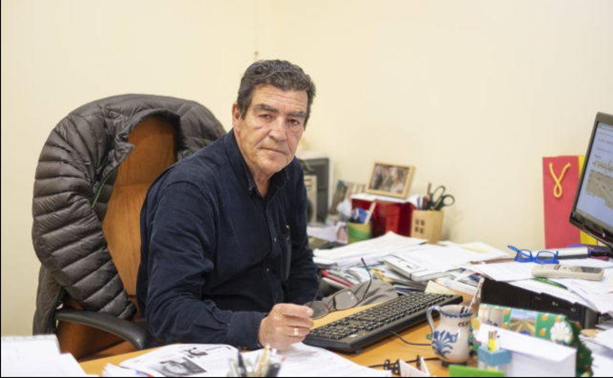 Emilio Calatayud: «Un hombre mata a su ex en Granada. ¿Por qué no se quitan ellos la vida antes?»