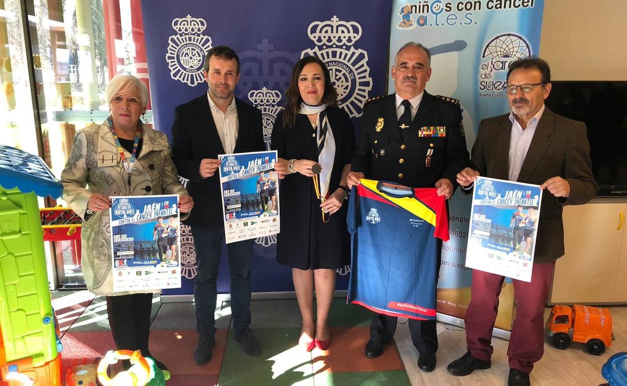 La Policía Nacional inicia en Jaén su carrera solidaria 'Ruta 091' | Ideal
