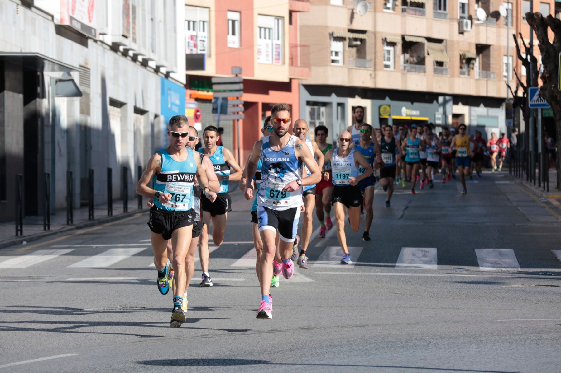 Manuel Santiago vuelve a imponerse en categoría masculina mientras que Zhor El Amrani vence con autoridad en categoría femenina