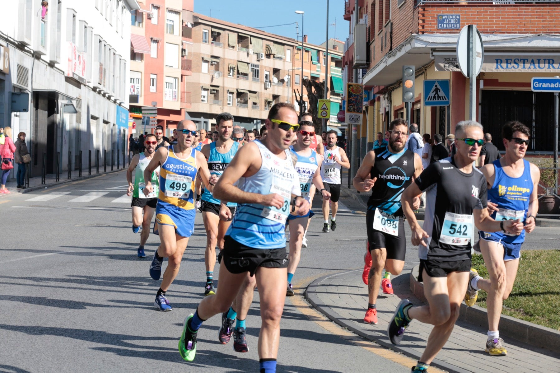 Manuel Santiago vuelve a imponerse en categoría masculina mientras que Zhor El Amrani vence con autoridad en categoría femenina