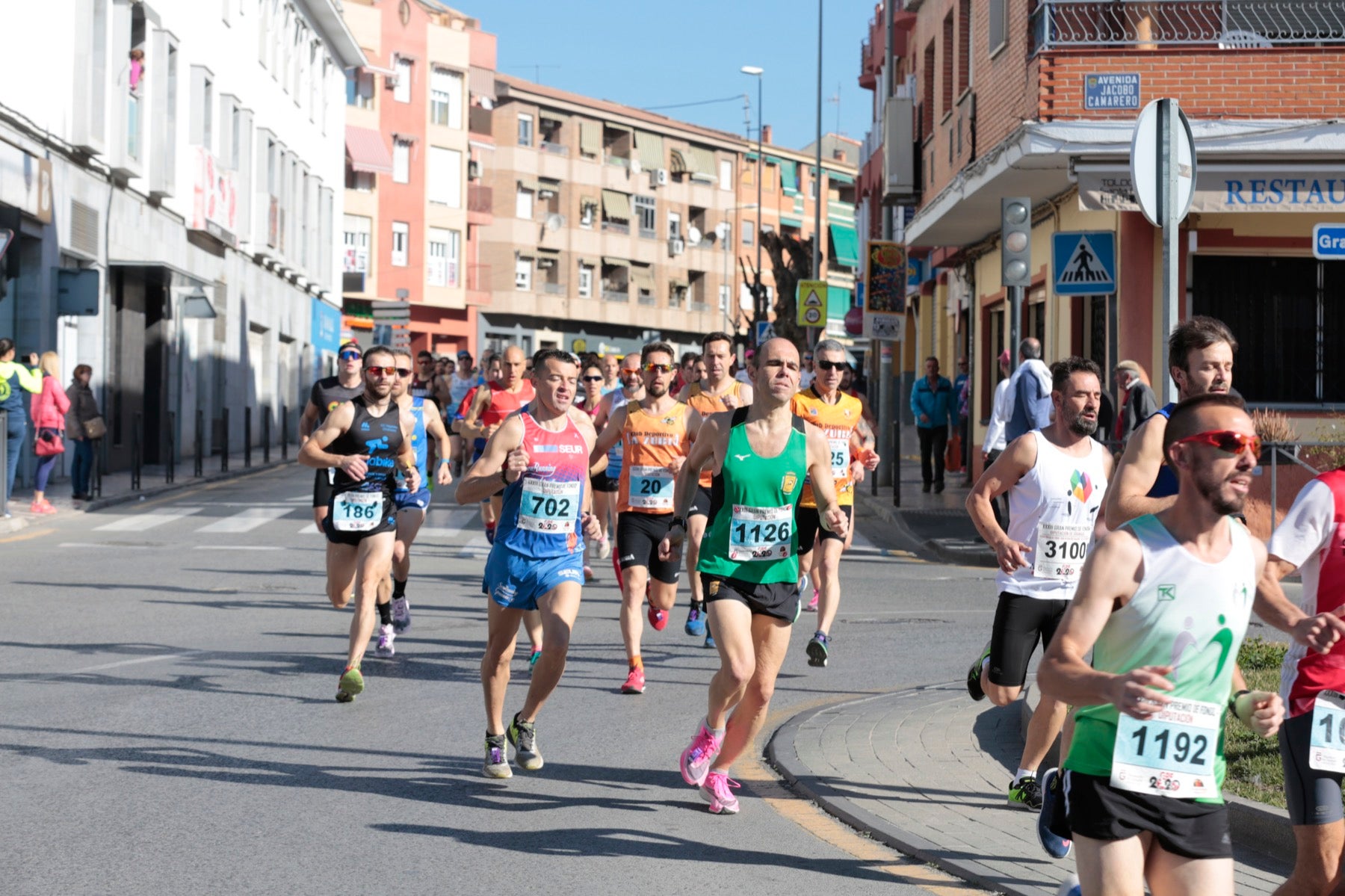 Manuel Santiago vuelve a imponerse en categoría masculina mientras que Zhor El Amrani vence con autoridad en categoría femenina
