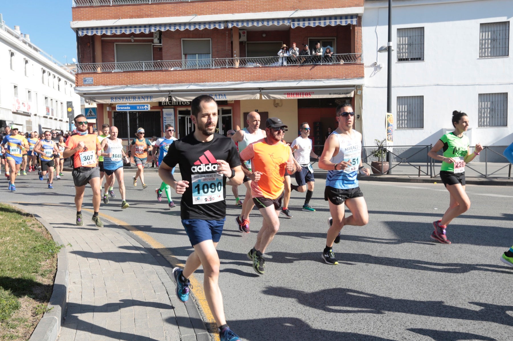 Manuel Santiago vuelve a imponerse en categoría masculina mientras que Zhor El Amrani vence con autoridad en categoría femenina