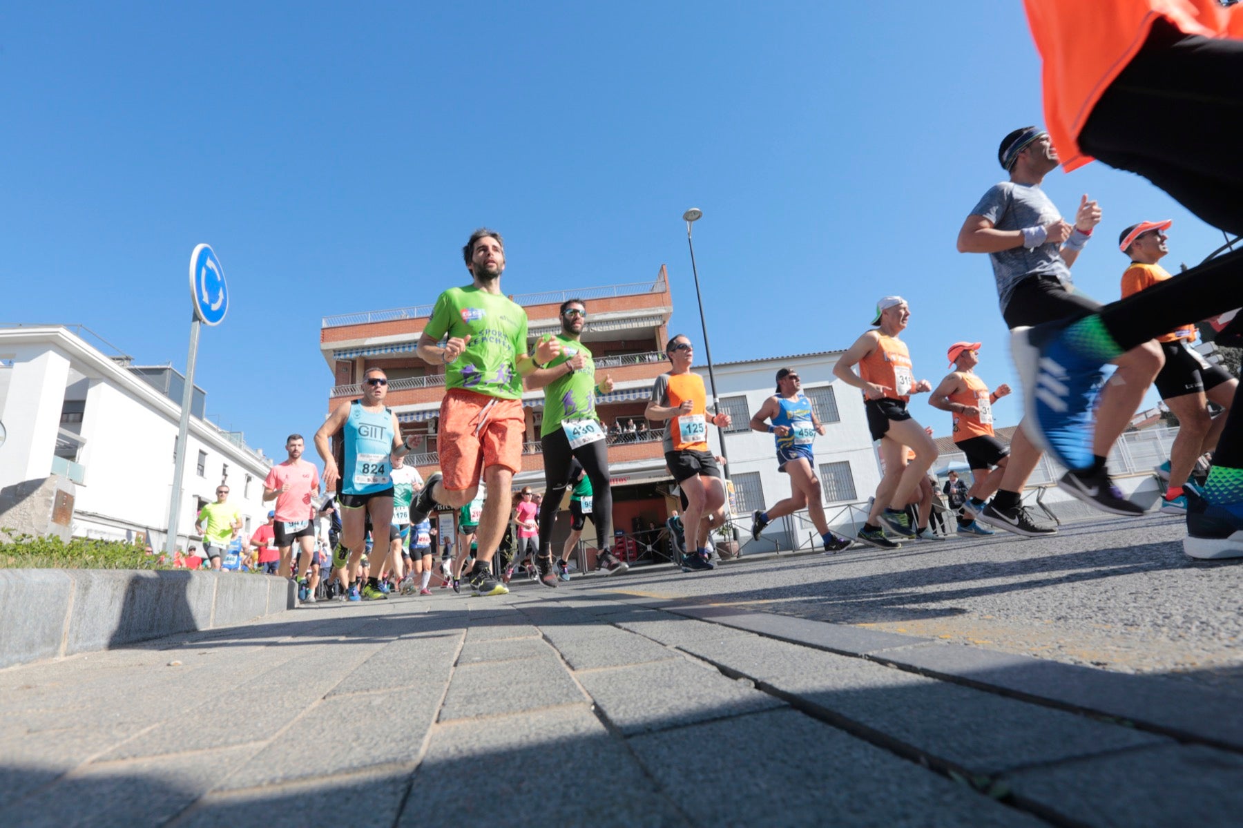 Manuel Santiago vuelve a imponerse en categoría masculina mientras que Zhor El Amrani vence con autoridad en categoría femenina