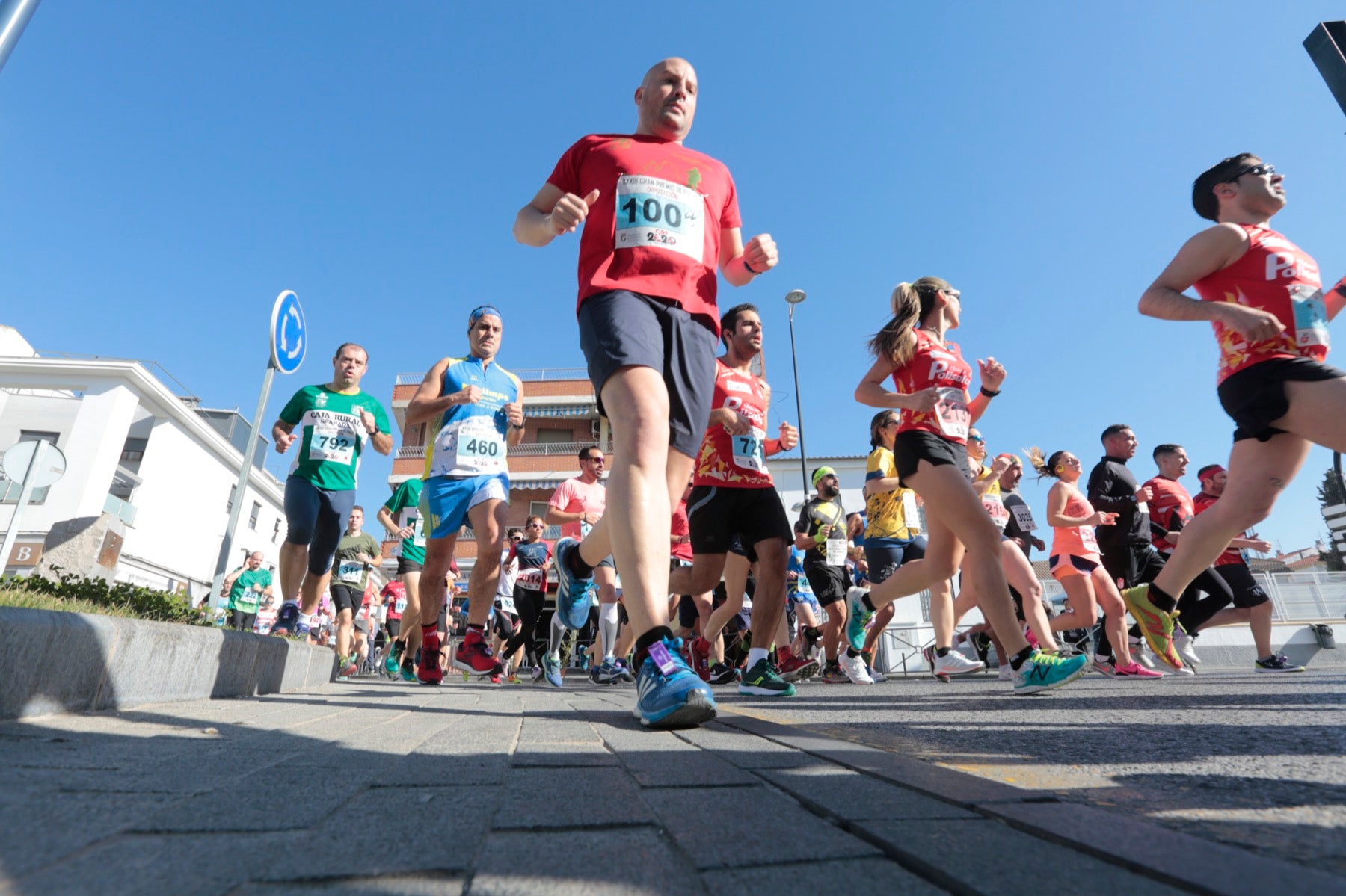 Manuel Santiago vuelve a imponerse en categoría masculina mientras que Zhor El Amrani vence con autoridad en categoría femenina
