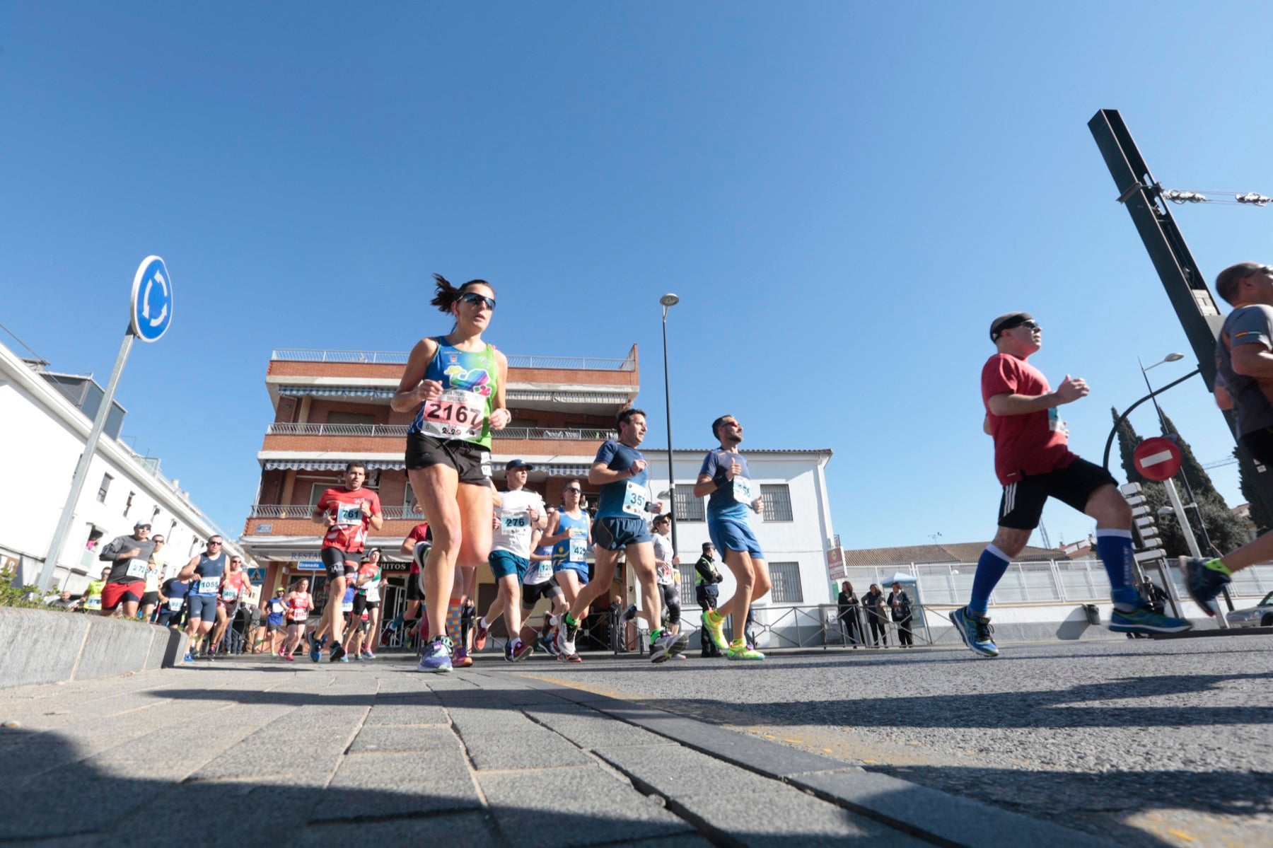 Manuel Santiago vuelve a imponerse en categoría masculina mientras que Zhor El Amrani vence con autoridad en categoría femenina