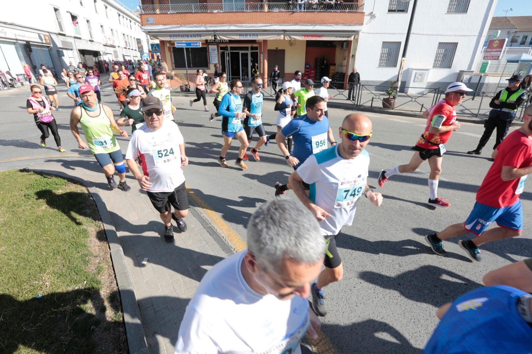 Manuel Santiago vuelve a imponerse en categoría masculina mientras que Zhor El Amrani vence con autoridad en categoría femenina