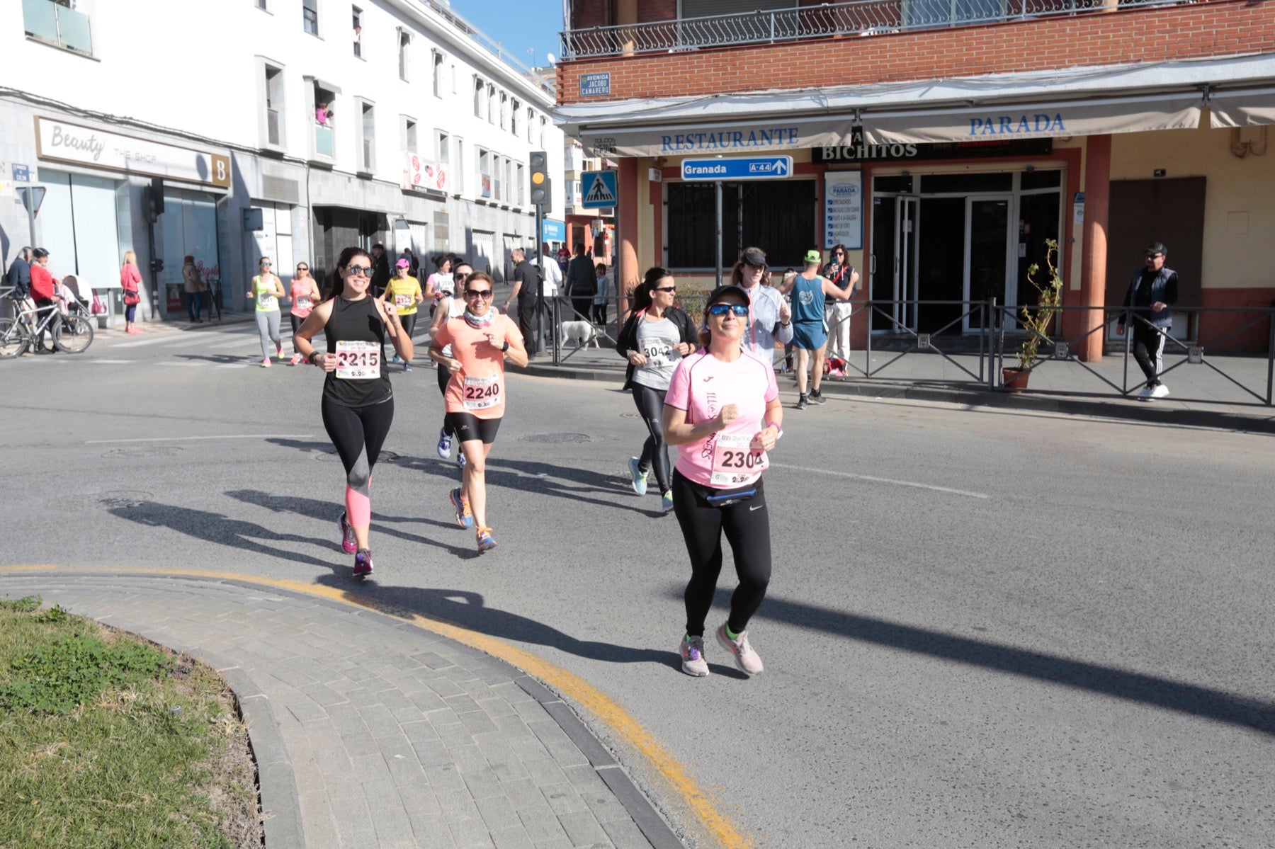 Manuel Santiago vuelve a imponerse en categoría masculina mientras que Zhor El Amrani vence con autoridad en categoría femenina