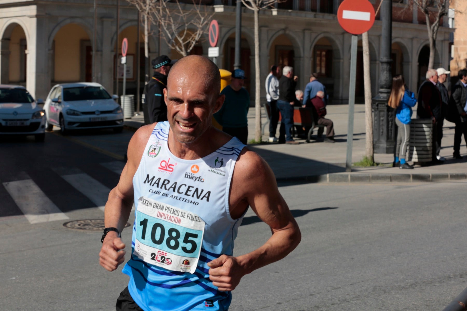 Manuel Santiago vuelve a imponerse en categoría masculina mientras que Zhor El Amrani vence con autoridad en categoría femenina