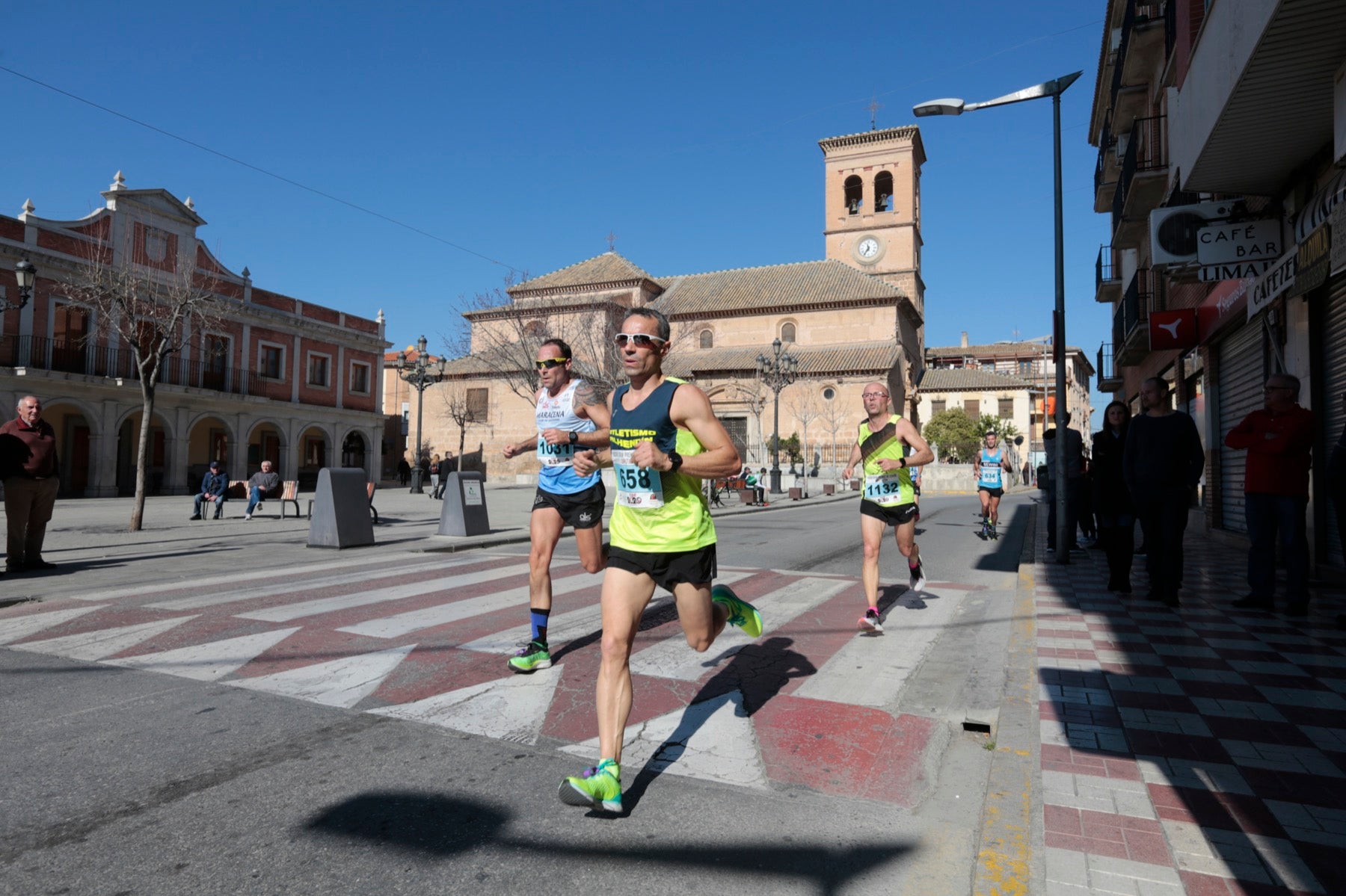 Manuel Santiago vuelve a imponerse en categoría masculina mientras que Zhor El Amrani vence con autoridad en categoría femenina