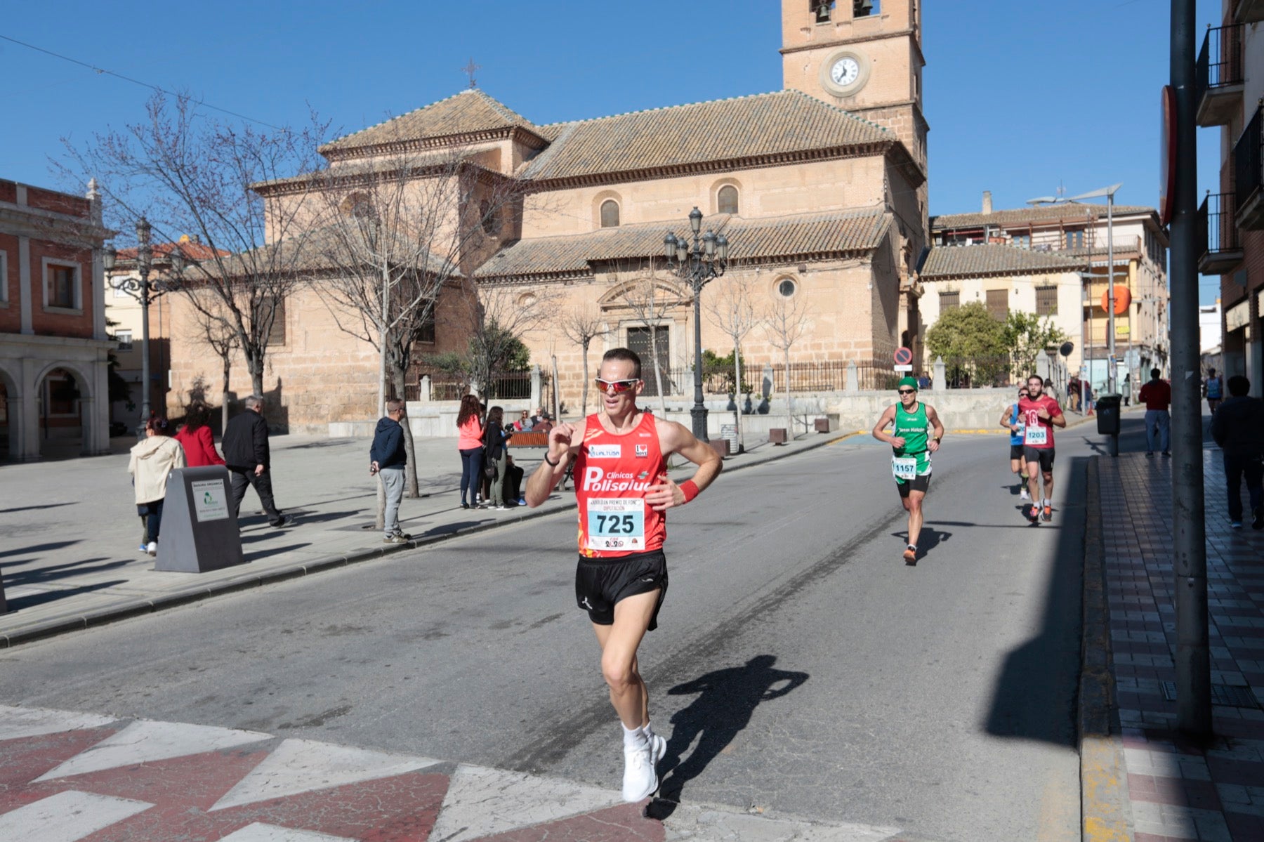 Manuel Santiago vuelve a imponerse en categoría masculina mientras que Zhor El Amrani vence con autoridad en categoría femenina