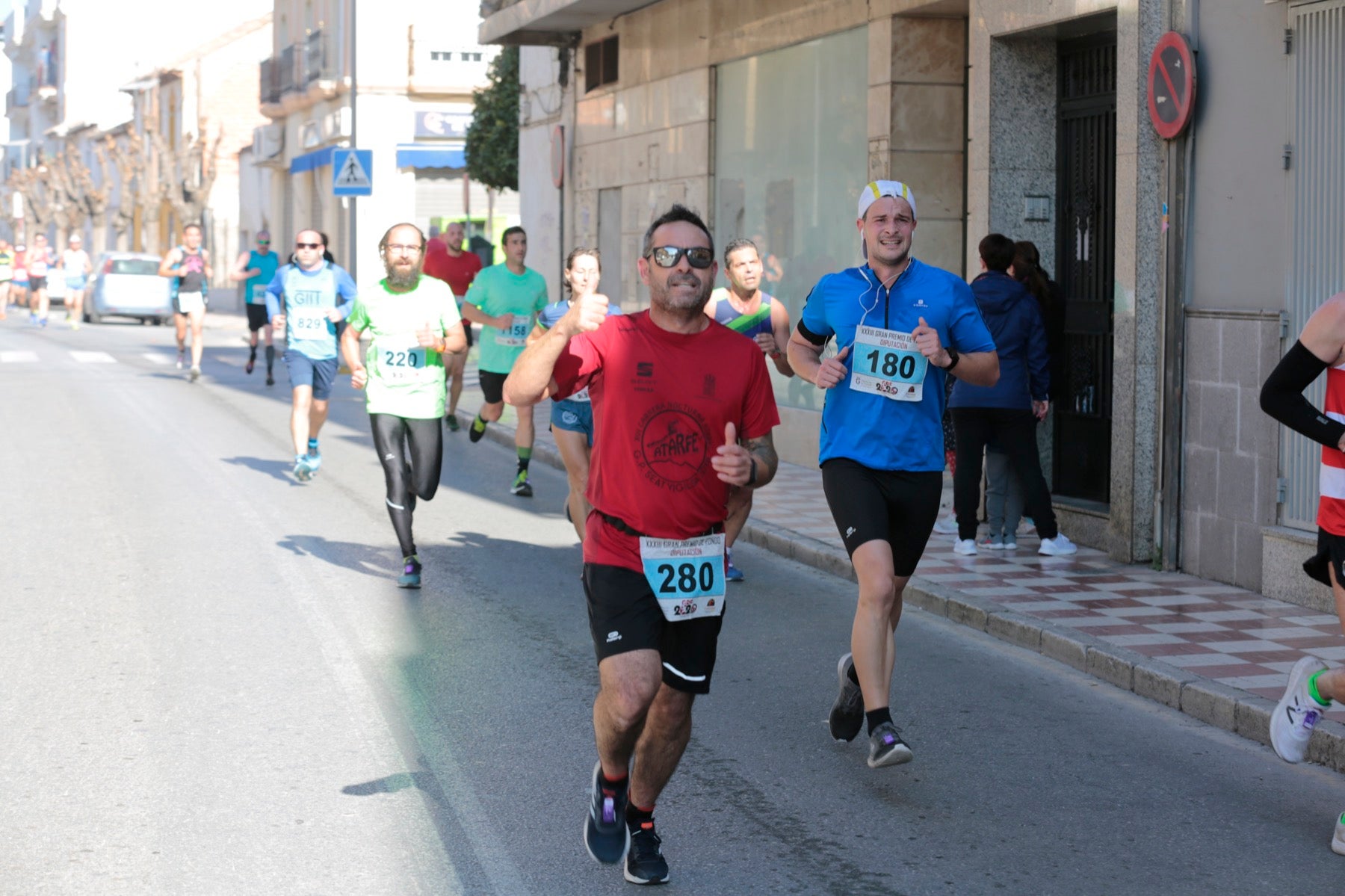Manuel Santiago vuelve a imponerse en categoría masculina mientras que Zhor El Amrani vence con autoridad en categoría femenina