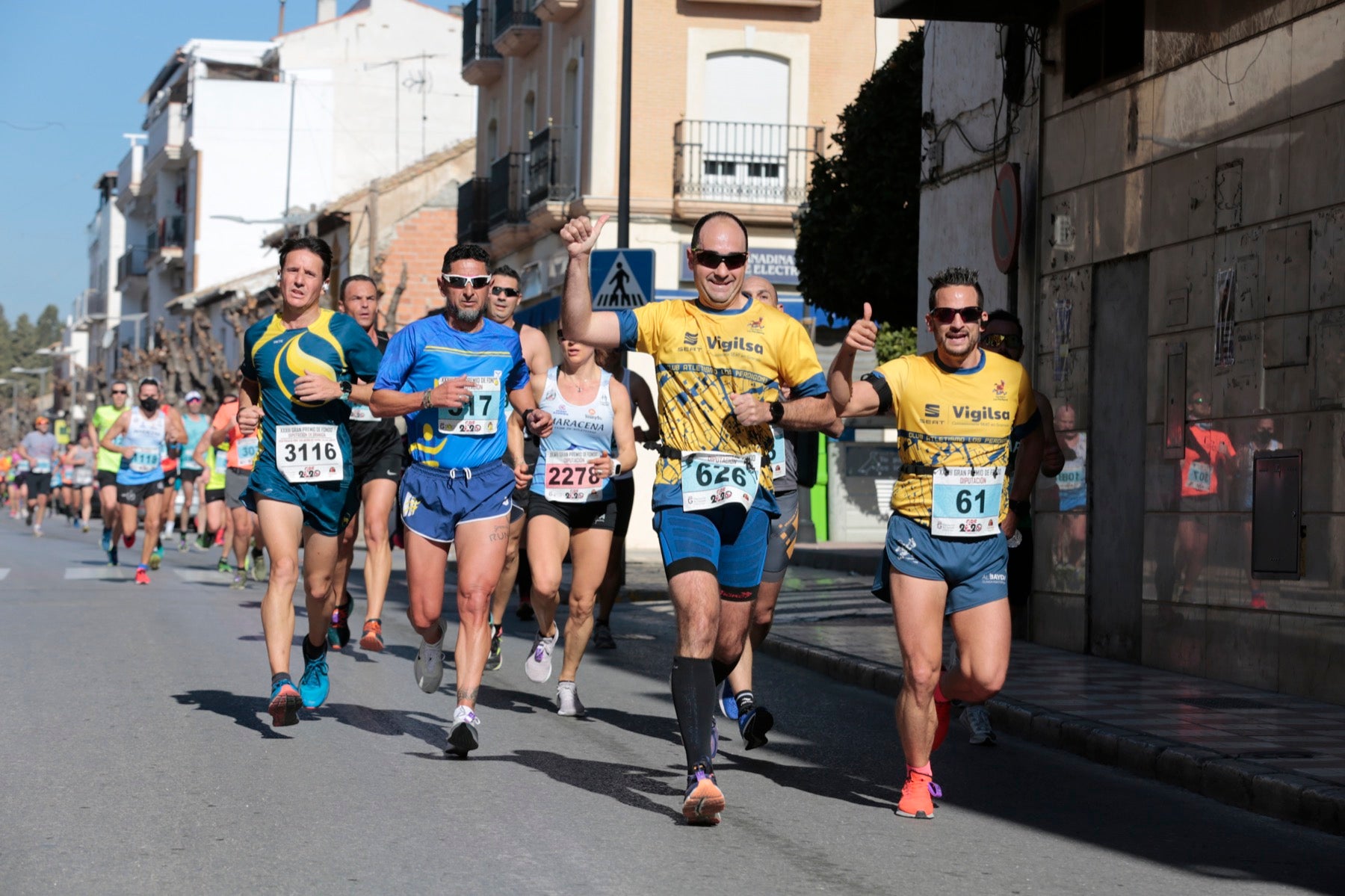 Manuel Santiago vuelve a imponerse en categoría masculina mientras que Zhor El Amrani vence con autoridad en categoría femenina