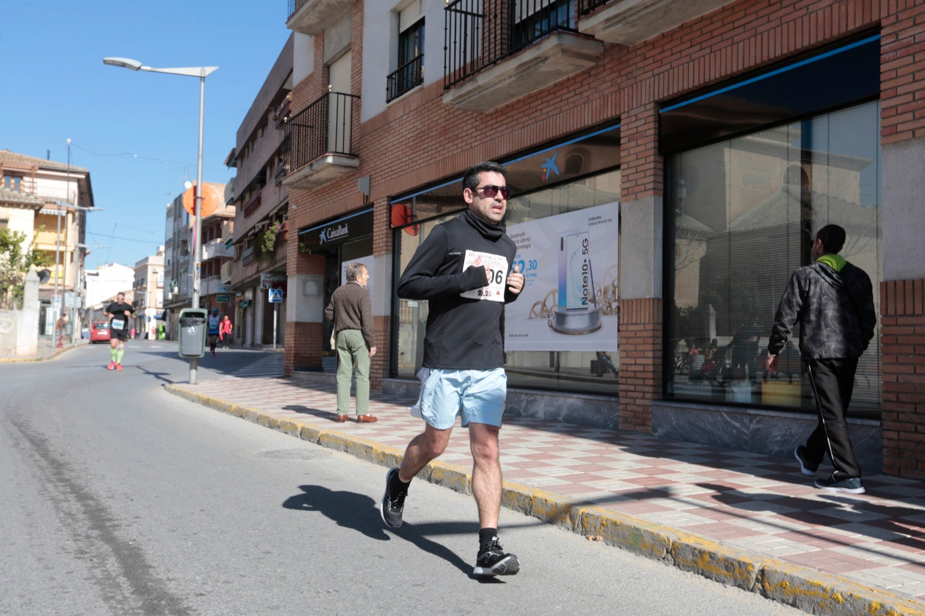 Manuel Santiago vuelve a imponerse en categoría masculina mientras que Zhor El Amrani vence con autoridad en categoría femenina