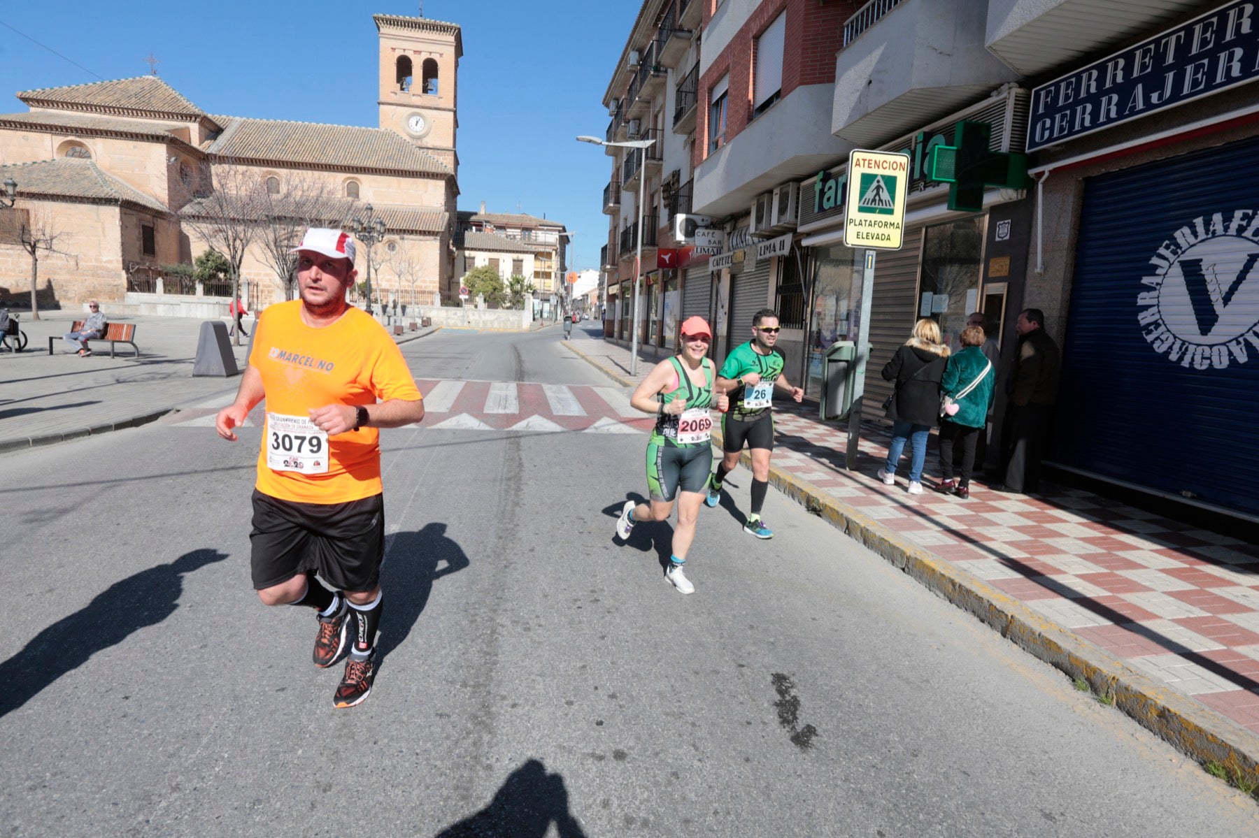 Manuel Santiago vuelve a imponerse en categoría masculina mientras que Zhor El Amrani vence con autoridad en categoría femenina