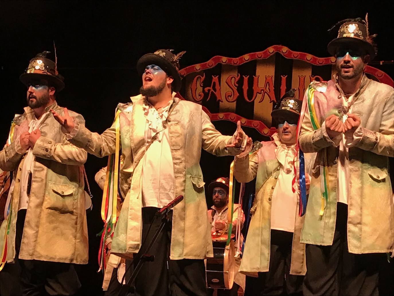 Imagen secundaria 1 - Ocho comparsas y chirigotas llegan a la final del Carnaval de Jaén que se celebrará el próximo sábado