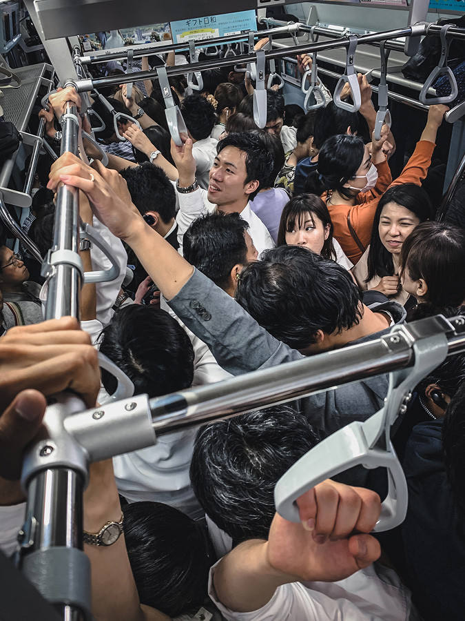 'Peak Hour in Tokyo' de Jeff Liang. Ganadora de la categoría 'Transportation'.