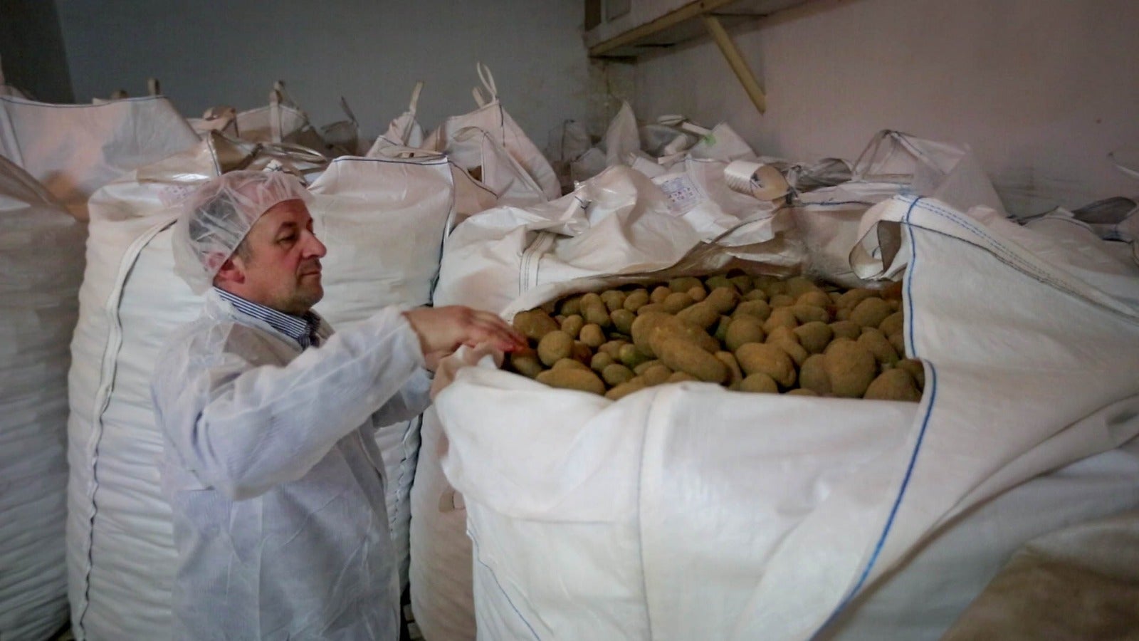 La empresa abre a IDEAL las puertas de su fábrica de Dúrcal para desvelarnos el proceso de elaboración