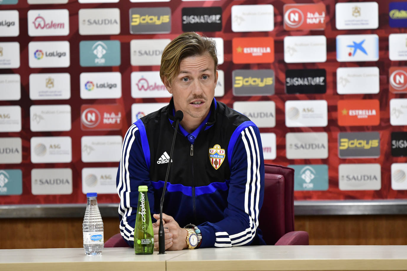 El Almería lamenta el punto, el Fuenlabrada lo celebra